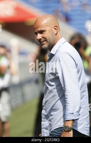 Peter BOSZ allenatore di Lione durante il campionato francese Ligue 1 partita di calcio tra Olympique Lyonnais e Clermont piede 63 il 22 agosto 2021 allo stadio Groupama a Decines-Charpieu vicino Lione, Francia - Foto Romain Biard / Isports / DPPI Foto Stock