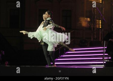 KIEV, UCRAINA - 22 AGOSTO 2021 - prima ballerina al Teatro Nazionale Accademico Opera e Balletto di Ucraina Kateryna Kukhar e suo marito, Princi