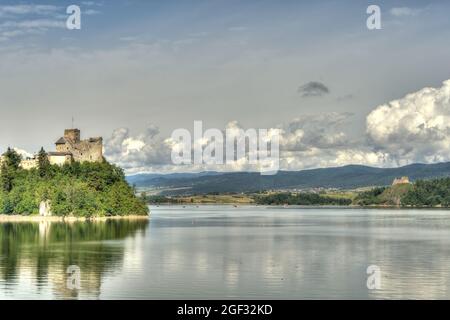 Niedzica, Polonia meridionale, immagine HDR Foto Stock