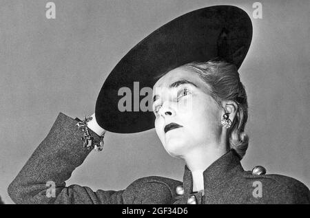 BARBARA HUTTON (1912-1979) erede, socialite e filantropo americano circa 1942 Foto Stock