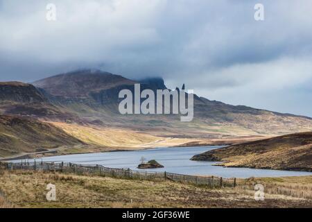 Isolamento sulle isole di Skye vicino all'Old Man of Storr Foto Stock