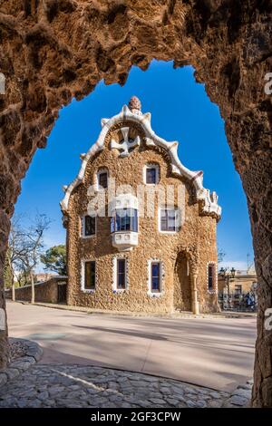 Porter's Lodge o Casa del Guarda padiglione, Park Guell, Barcellona, Catalogna, Spagna Foto Stock