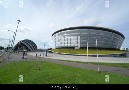 Una visione generale della SSE Hydro e della SEC Armadillo sul Campus Scottish Event a Glasgow, che sarà uno dei luoghi della Conferenza delle parti sul cambiamento climatico delle Nazioni Unite, nota anche come COP26. Data foto: Lunedì 23 agosto 2021. Foto Stock