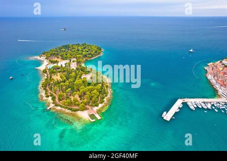 Sveta Katarina isola in Rovigno arcipelago vista aerea, Istria regione della Croazia Foto Stock