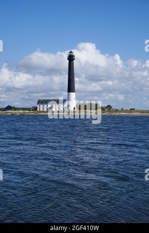 Saare, Estonia - 14 agosto 2021: Il faro Sorve sull'isola di Saaremaa Foto Stock