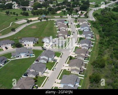 USA, Texas, San Antonio, veduta aerea delle case suburbane in estate Foto Stock