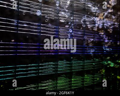 Farbige Wand mit LED Beleuchtung am Hauptbahnhof in Essen Foto Stock