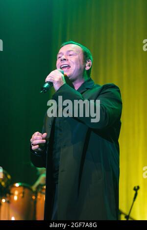 UB40 Concerto, Wembley Arena Londra, 9 novembre 2001- Lead Singer Ali Campbell Foto Stock