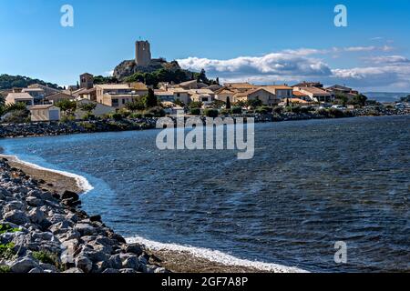 Vista di Gruissan, Parc Naturel Regional de Narbonnaise en Mediterranee, dipartimento Aude, Francia. Foto Stock