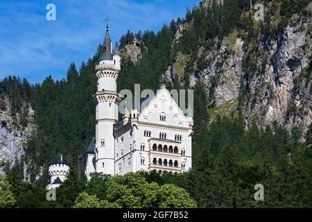Castello di Neuschwanstein, castello fiabesco, Schwangau, Koenigswinkel, strada romantica, Fuessen, Ostallgaeu, Allgaeu, Swabia, Baviera, Germania Foto Stock
