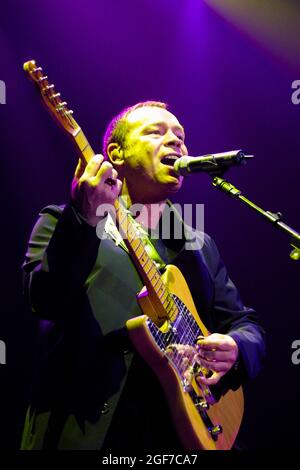 UB40 Concerto, Wembley Arena Londra, 9 novembre 2001- Lead Singer Ali Campbell Foto Stock