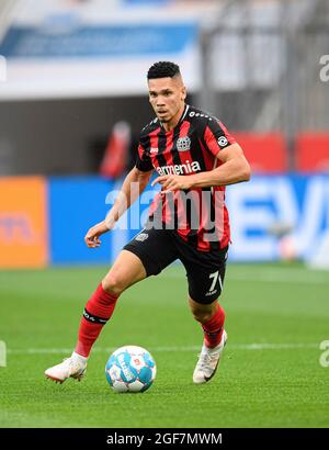 PAULINHO (LEV) Action, Calcio 1 ° Bundesliga, 2 ° giorno di incontro, Bayer 04 Leverkusen (LEV) - Borussia Monchengladbach (MG) 4: 0, il 21 agosto 2021 a Leverkusen/Germania. Le normative #DFL vietano l'uso di fotografie come sequenze di immagini e/o quasi-video # Â Foto Stock