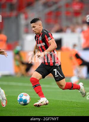 PAULINHO (LEV) Action, Calcio 1 ° Bundesliga, 2 ° giorno di incontro, Bayer 04 Leverkusen (LEV) - Borussia Monchengladbach (MG) 4: 0, il 21 agosto 2021 a Leverkusen/Germania. Le normative #DFL vietano l'uso di fotografie come sequenze di immagini e/o quasi-video # Â Foto Stock