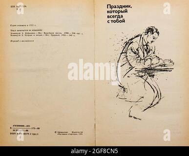 La 'UNA festa movibile' e 'Islands in the Stream' di Ernest Miller Hemingway, pubblicata per la prima volta nel 1985 in URSS. Foto Stock