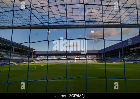 LONDRA, REGNO UNITO. 24 AGOSTO QPR Stadium prima della partita della Carabao Cup tra Queens Park Rangers e Oxford United al Kiyan Prince Foundation Stadium., Londra martedì 24 agosto 2021. (Credit: Ian Randall | MI News) Credit: MI News & Sport /Alamy Live News Foto Stock