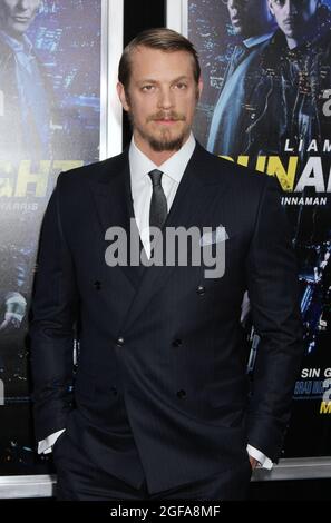 Joel Kinnaman partecipa alla prima mondiale di Warner Bros. Pictures 'Run All Night' all'AMC Lincoln Square di New York il 9 marzo 2015. Photo Credit: Henry McGee/MediaPunch Foto Stock