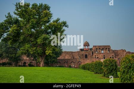 Il vecchio monumento forte a Nuova Delhi, India Foto Stock