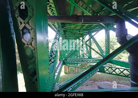 Heath M Robinson Memorial Cut River Bridge Foto Stock
