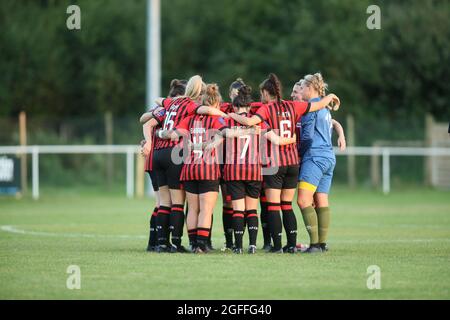 Verwood, Regno Unito. 25 agosto 2021. Durante la partita della Womens National League tra AFC Bournemouth e Southampton Women FC al Potterne Park di Verwood, Inghilterra Credit: SPP Sport Press Photo. /Alamy Live News Foto Stock