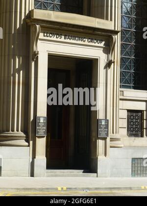 Porta d'ingresso alla Lloyds Bank Glasgow Scotland Foto Stock