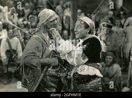 L'attore italiano Erminio Macario nel film The Pirate's Dream, Italy 1940 Foto Stock