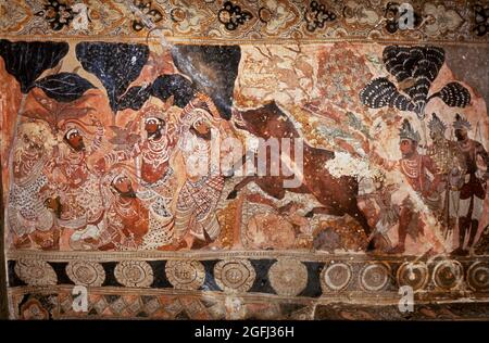 India: Tempio 16 secolo d.C. Pittura nel soffitto di scene da Kiratarjuniya. Foto Stock