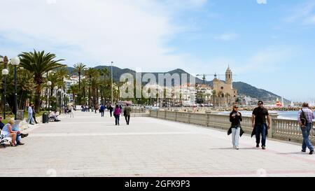 Paseo Maritimo de Sitges Barcellona, Catalunya, Spagna, Europa Foto Stock