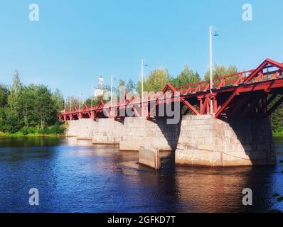 Il ponte Lejonstromsbron a Skelleftea, Svezia settentrionale. Foto Stock