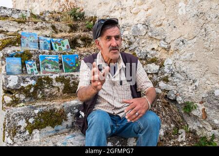 Italia, Santo Stefano di Sessanio, pittore antico Foto Stock