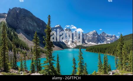 Vista panoramica del lago Moraine in Rocky Mountains, Banff National Park, Canada. Foto Stock