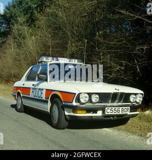 Vecchia BMW Hampshire Police Car - veicolo di emergenza britannico Foto Stock