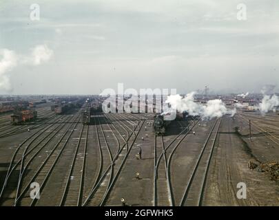 US, ferrovie americane a colori 1939 Vista generale di un cantiere di classificazione Foto Stock