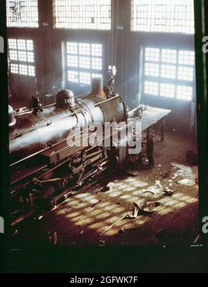 US, American Railroads in color 1939 proviso Yard Chicago, finendo un caboose appena riparato Foto Stock