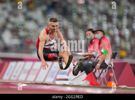 28 agosto 2021: Daniel Wagner dalla Danimarca al salto lungo durante l'atletica al Tokyo Paralympics, Stadio Olimpico di Tokyo, Tokyo, Giappone. Prezzo Kim/CSM Foto Stock