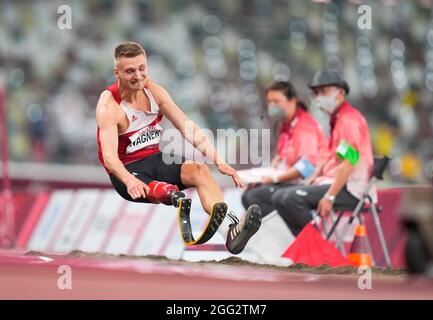 28 agosto 2021: Daniel Wagner dalla Danimarca al salto lungo durante l'atletica al Tokyo Paralympics, Stadio Olimpico di Tokyo, Tokyo, Giappone. Prezzo Kim/CSM Foto Stock