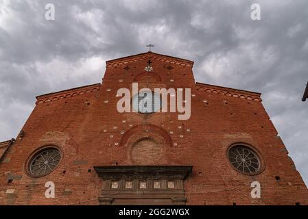 La Cattedrale di Santa Maria Assunta e San Genesio è il principale luogo di culto cattolico a San Miniato, la chiesa madre della diocesi del sam Foto Stock