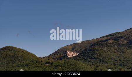 Miranda, Isernia, Molise. In provincia di Isernia, a pochi chilometri dalla città di pentra, sorge Miranda, un incantevole villaggio a 900 metri di altitudine Foto Stock
