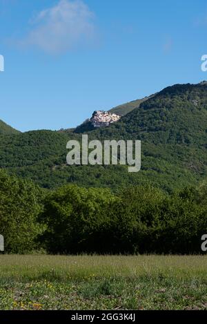 Miranda, Isernia, Molise. In provincia di Isernia, a pochi chilometri dalla città di pentra, sorge Miranda, un incantevole villaggio a 900 metri di altitudine Foto Stock