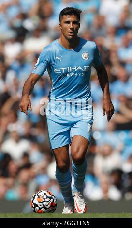 Manchester, Inghilterra, 28 agosto 2021. Rodrigo di Manchester City durante la partita della Premier League all'Etihad Stadium di Manchester. Il credito dovrebbe essere: Darren Staples / Sportimage Foto Stock