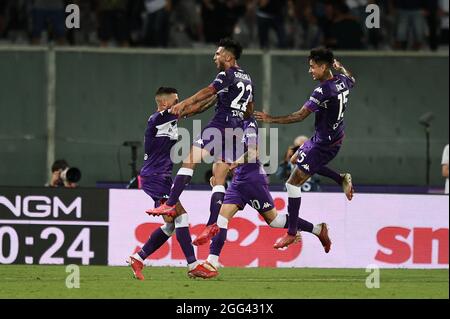 Stadio Artemio Franchi, Firenze, 28 agosto 2021, Nicolas Gonzalez (ACF Fiorentina) festeggia dopo aver segnato il gol durante ACF Fiorentina vs Torino FC - Campionato Italiano di calcio A partita Foto Stock