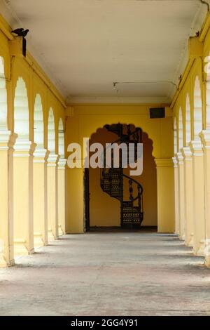 Particolare di architettura nel palazzo di Ambavilas , nella città di Mysore in India Foto Stock