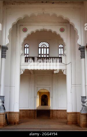 Particolare di architettura nel palazzo di Ambavilas , nella città di Mysore in India Foto Stock