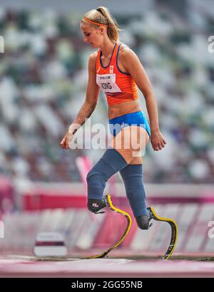 28 agosto 2021: Fleur Jong dal Nederlands al salto di lunga durata durante l'atletica al Tokyo Paralympics, Stadio Olimpico di Tokyo, Tokyo, Giappone. Prezzo Kim/CSM Foto Stock