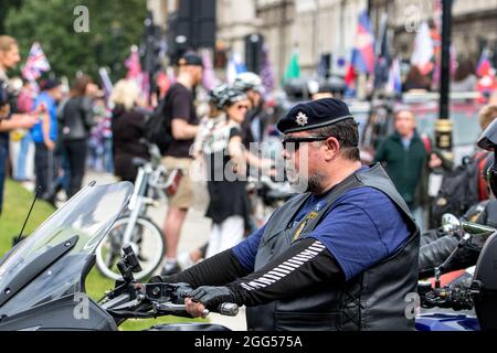 Il movimento dei veterani dell'Irlanda del Nord alla Giornata nazionale di protesta dei veterani si riunisce per protestare contro il loro trattamento da parte dei governi britannici successivi Foto Stock