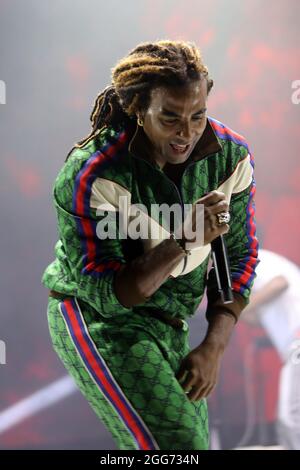 Miramar, Florida, Stati Uniti. 28 agosto 2021. Yotuel in concerto al Miramar Regional Park Amphitheater il 28 agosto 2021. Credit: Majo grossi/Media Punch/Alamy Live News Foto Stock