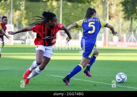 Milano, Italia. 29 agosto 2021. Durante la serie femminile UNA partita tra AC Milan e Hellas Verona al Vismara Sports Center di Milano, Italia credito: SPP Sport Press Photo. /Alamy Live News Foto Stock