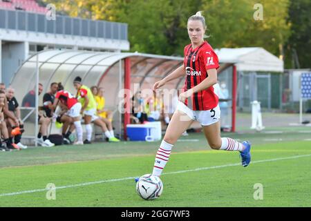 Milano, Italia. 29 agosto 2021. Sara Andersen (#3 AC Milan) durante la serie femminile A match tra AC Milan e Hellas Verona al Vismara Sports Center di Milano, Italia Credit: SPP Sport Press Photo. /Alamy Live News Foto Stock