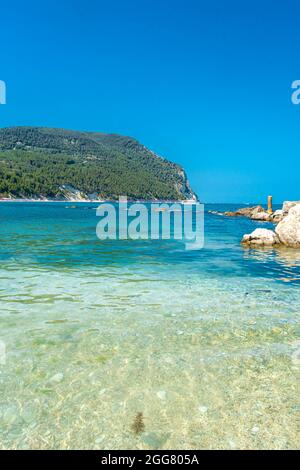 Spiaggia di Urbani nel Monte Conero, Marche, Italia Foto Stock