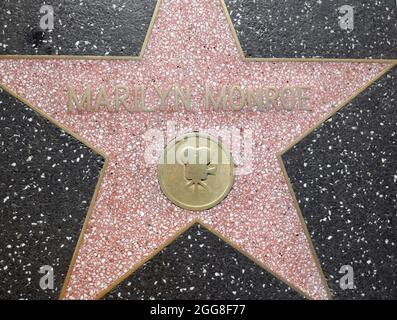 Hollywood, California, USA 26 agosto 2021 una visione generale dell'atmosfera di Actress Marilyn Monroe's Star sulla Hollywood Walk of Fame il 26 agosto 2021 a Hollywood, California, USA. Foto di Barry King/Alamy Stock Foto Foto Stock