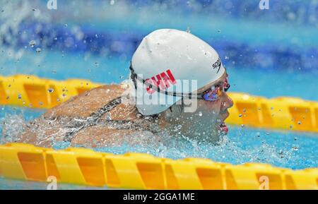 Tokyo, Giappone. 30 ago 2021. Jiang Yuyan della Cina compete durante la finale femminile S6 della farfalla di 50m del nuoto ai Giochi Paralimpici di Tokyo 2020 a Tokyo, Giappone, 30 agosto 2021. Credit: CAI Yang/Xinhua/Alamy Live News Foto Stock